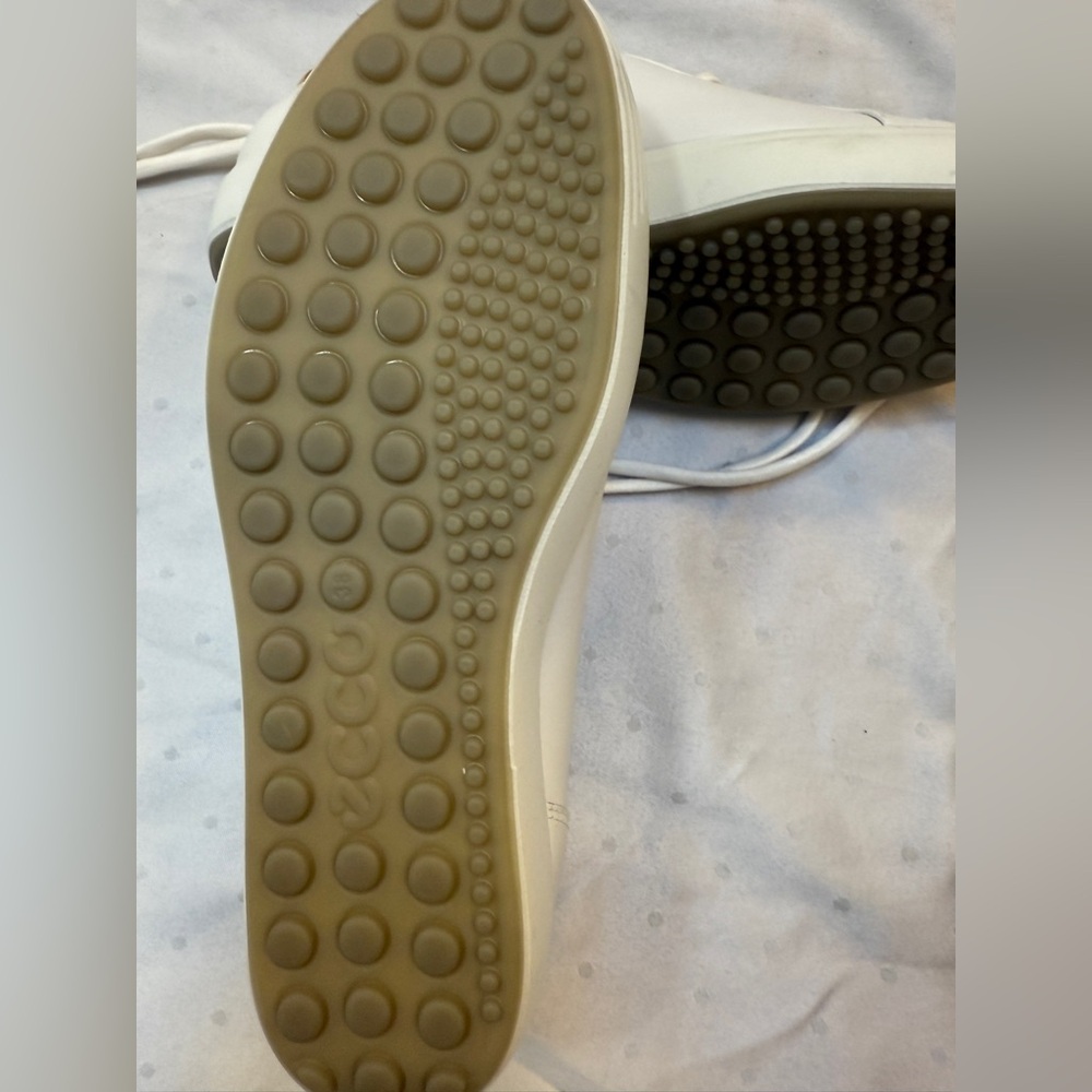 Ecco Soft 7 Sneaker (Women) size 7-7.5/38 NWOT - Picture 9 of 9
